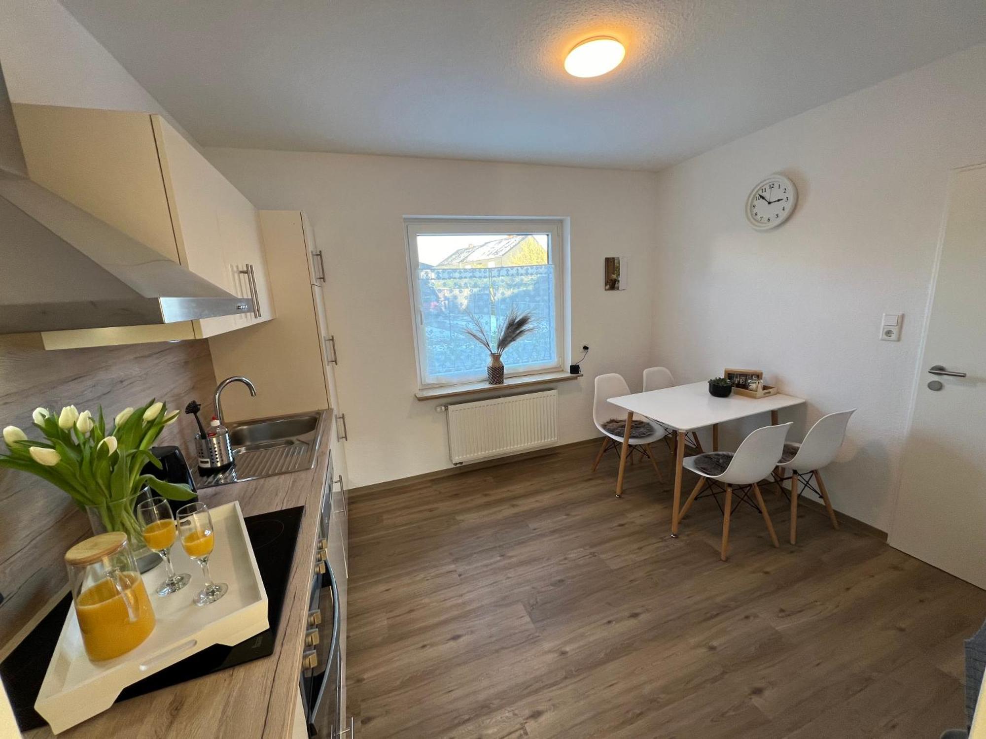 Appartements Zum Weissen Hahn บาดซวิสเชนอาว์น ภายนอก รูปภาพ