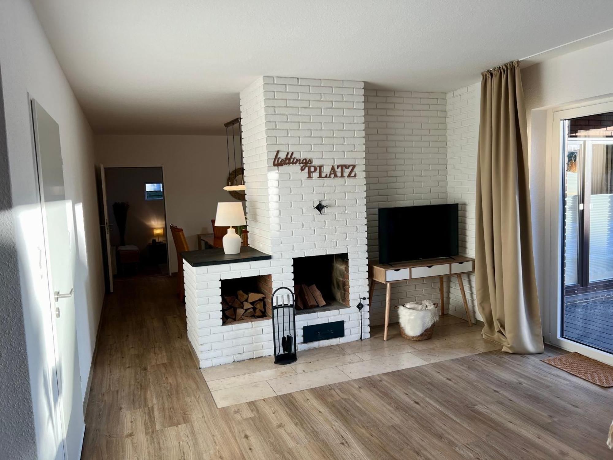 Appartements Zum Weissen Hahn บาดซวิสเชนอาว์น ภายนอก รูปภาพ